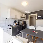Mit Balkon Und Festungsblick شقة *
