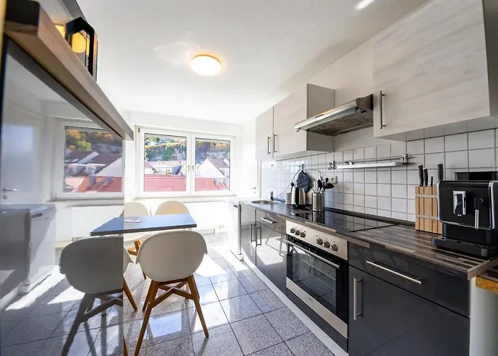 Appartement Mit Balkon Und Festungsblick Würzburg
