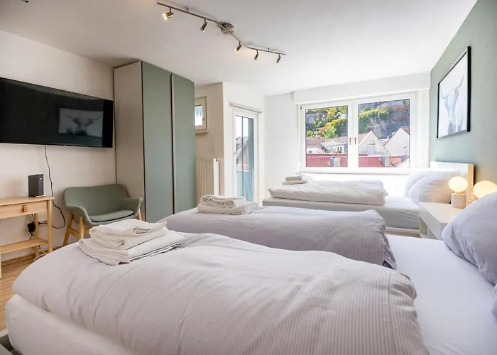 Appartement Mit Balkon Und Festungsblick Würzburg